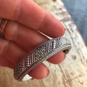 Judith Ripka diamondnique Sterling  cuff braclet